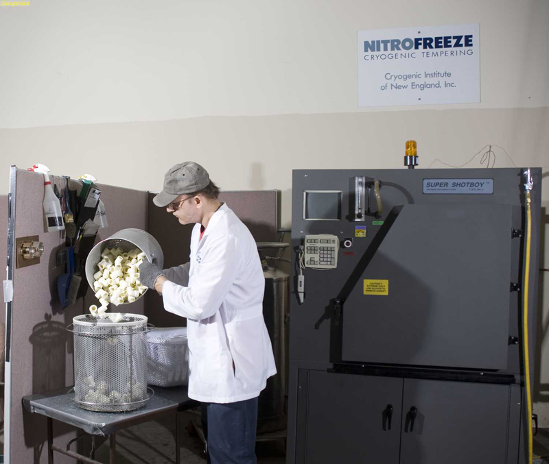 cryogenic deflashing vs. cryogenic deburring